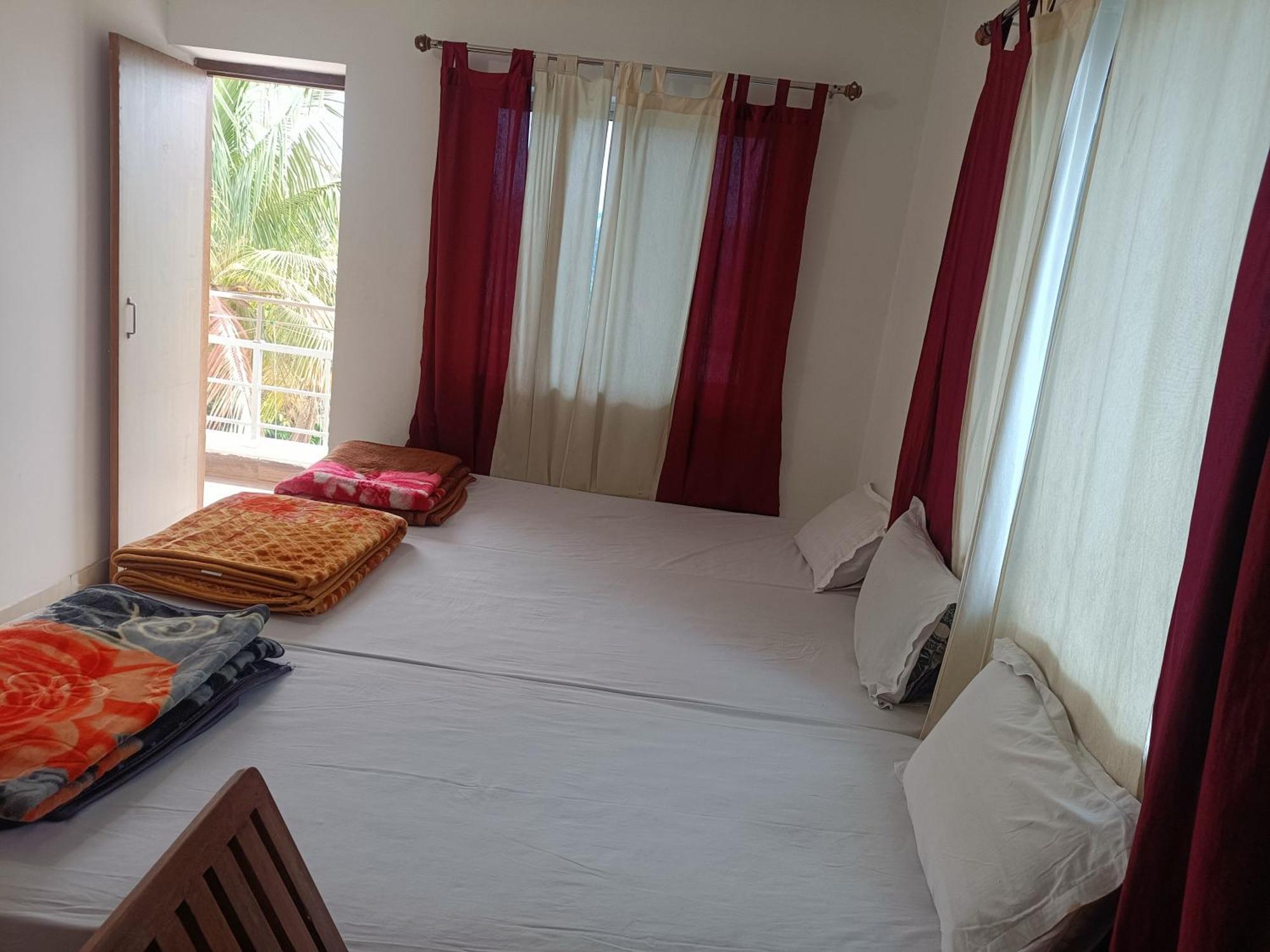 The Gupta Guest House พุทธคยา ภายนอก รูปภาพ